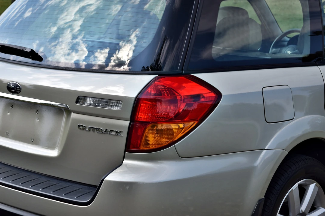 2007 Subaru Outback 3rd Gen - Image 25 of 31