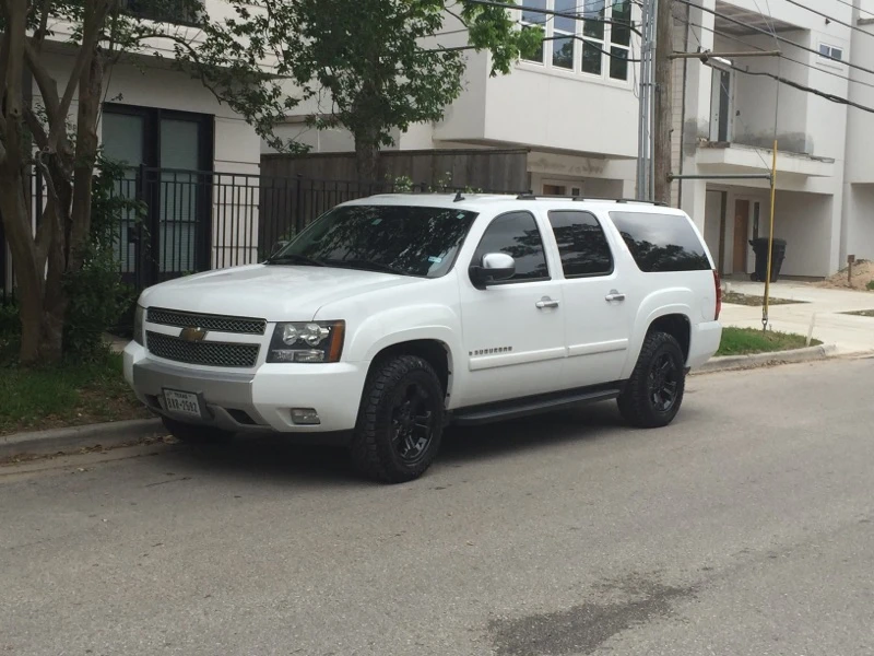 2007 Chevrolet Suburban 10th Gen - Image 10 of 10
