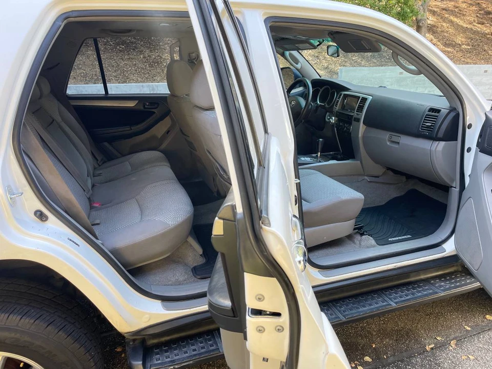 2007 Toyota 4Runner 4th Gen - Image 10 of 18