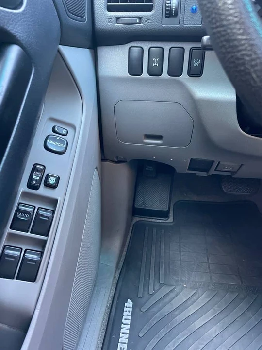 2007 Toyota 4Runner 4th Gen - Image 13 of 18