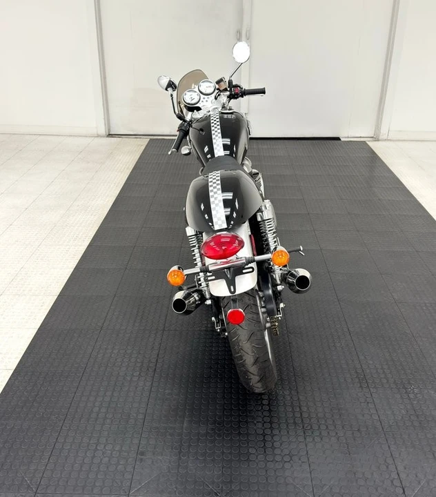2007 Triumph Thruxton - Image 3 of 31