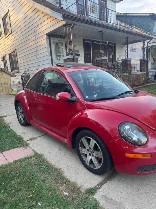 2007 Volkswagen - Image 2 of 7