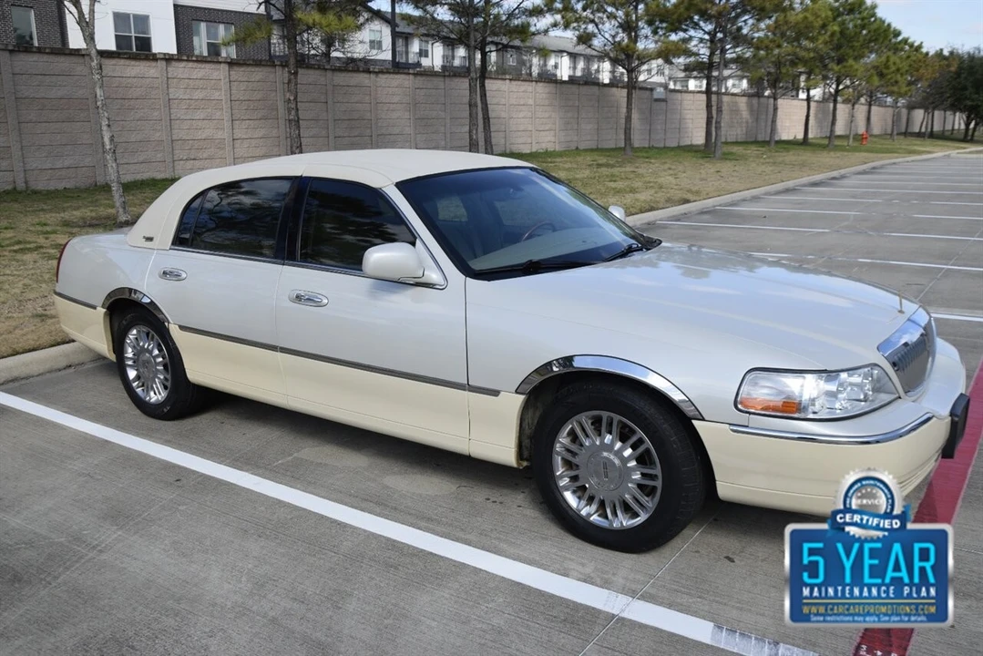 2007 Lincoln Town Car - Image 4 of 4