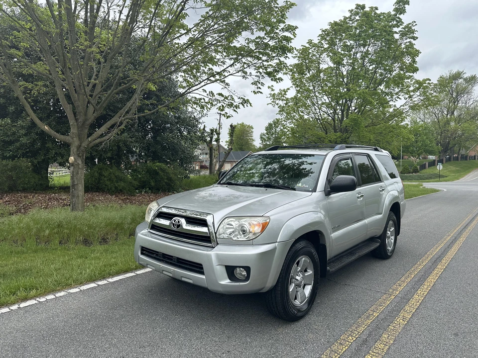 2007 Toyota 4Runner 4th Gen - Image 11 of 31