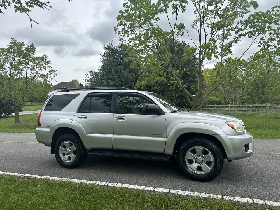 2007 Toyota 4Runner 4th Gen - Image 16 of 31