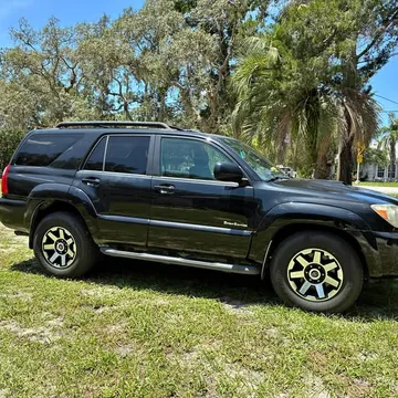 2007 Toyota 4Runner SR5 Sport Utility 2D