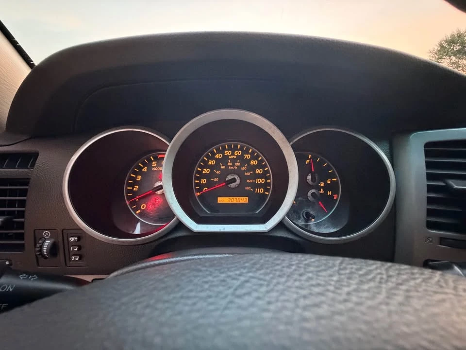 2007 Toyota 4Runner 4th Gen - Image 9 of 17