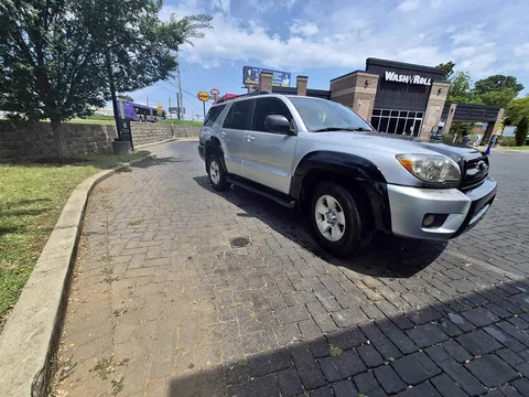 2007 Toyota 4Runner SR5 Sport Utility 2D