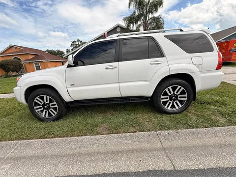 2007 Toyota 4Runner SR5 Sport Utility 2D