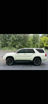 2007 Toyota 4Runner SR5 Sport Utility 2D