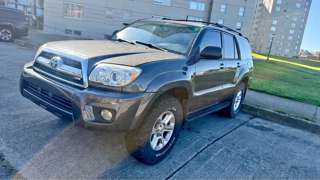 2007 Toyota 4Runner SR5 Sport Utility 2D