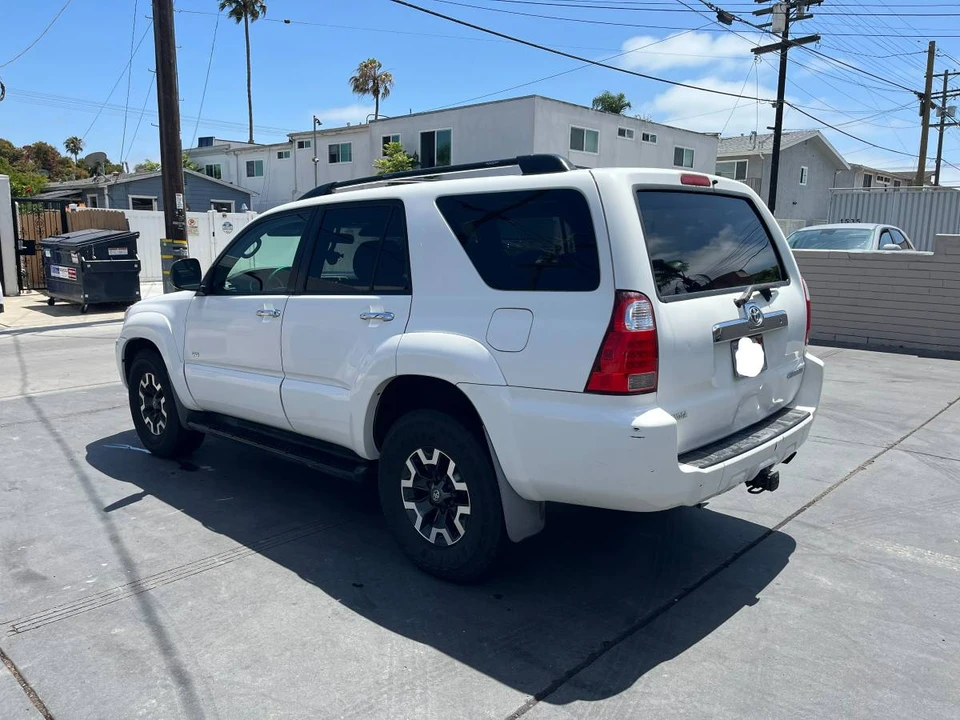 2007 Toyota 4Runner - Image 2 of 16