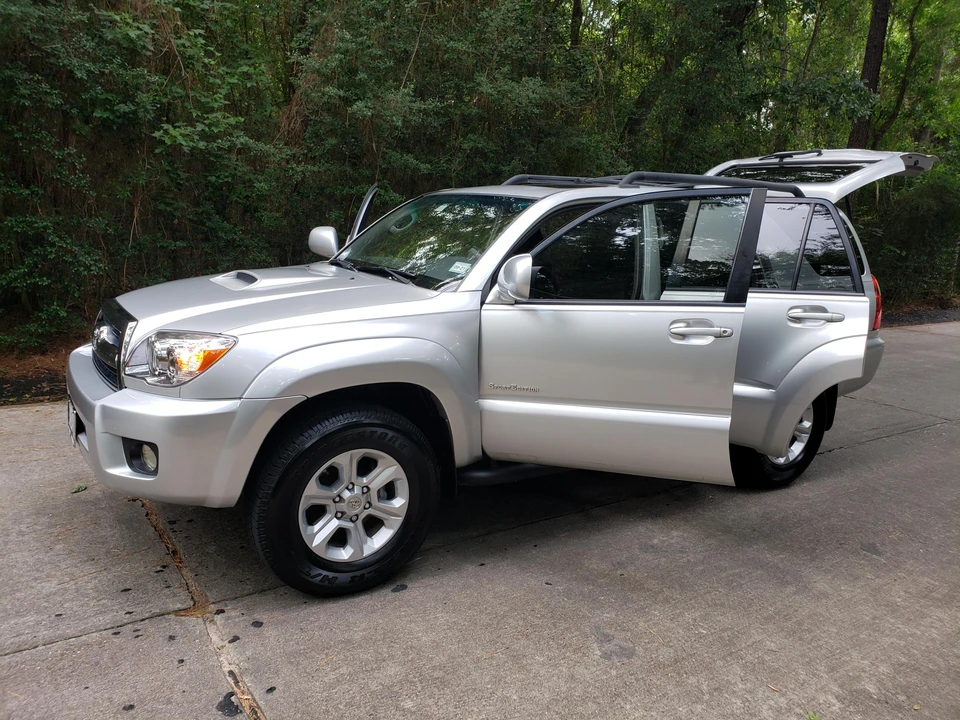 2007 Toyota 4Runner 4th Gen - Image 9 of 31
