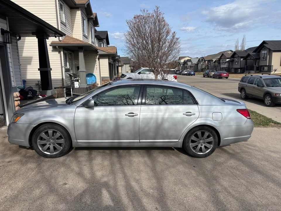 2007 Toyota Avalon 3rd Gen - Image 9 of 13