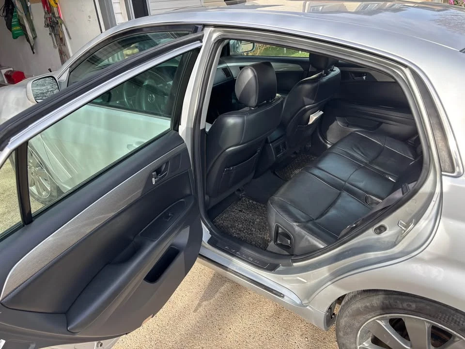 2007 Toyota Avalon 3rd Gen - Image 6 of 13