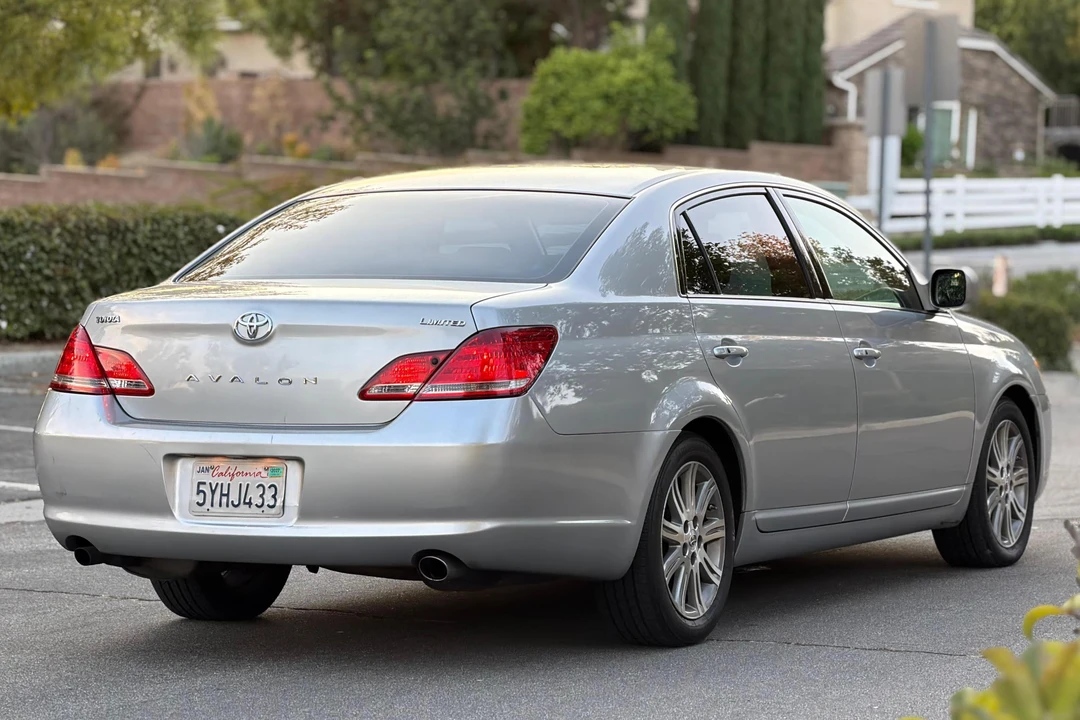 2007 Toyota Avalon 3rd Gen - Image 4 of 31