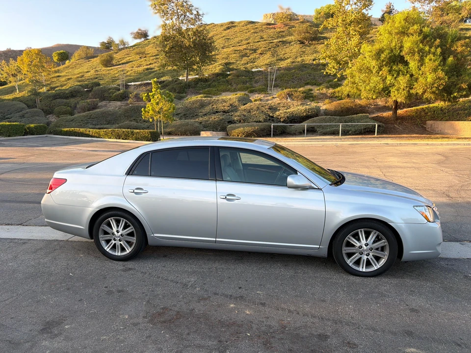 2007 Toyota Avalon 3rd Gen - Image 27 of 31