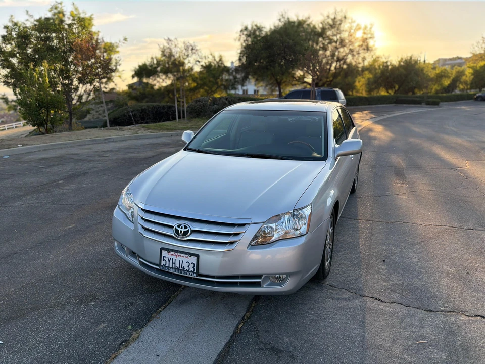 2007 Toyota Avalon 3rd Gen - Image 8 of 31