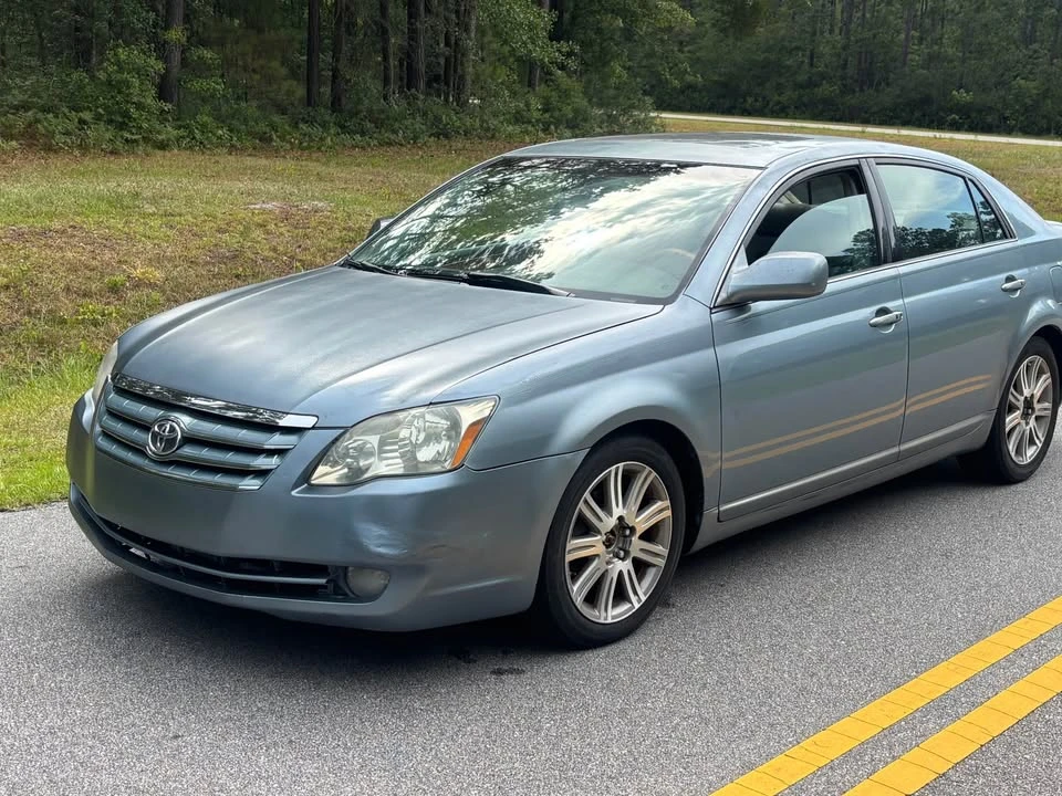 2007 Toyota Avalon 3rd Gen - Image 2 of 9