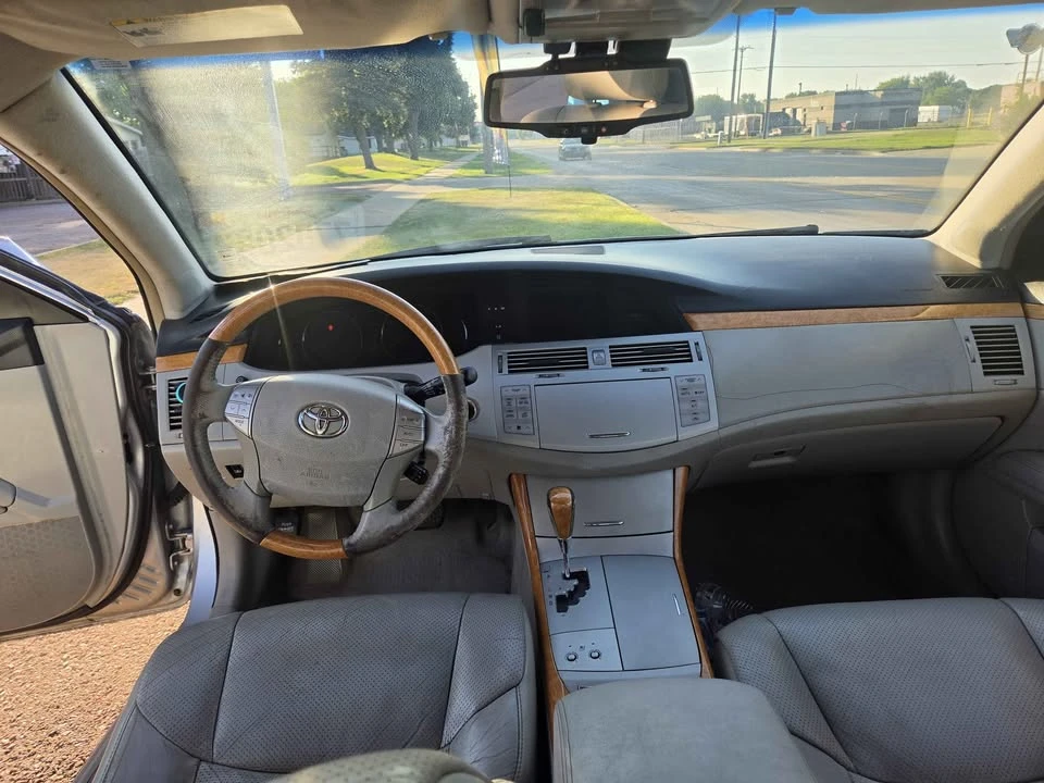 2007 Toyota Avalon 3rd Gen - Image 2 of 13