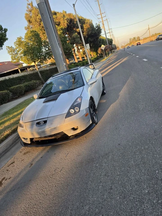2007 Toyota Celica - Image 11 of 15