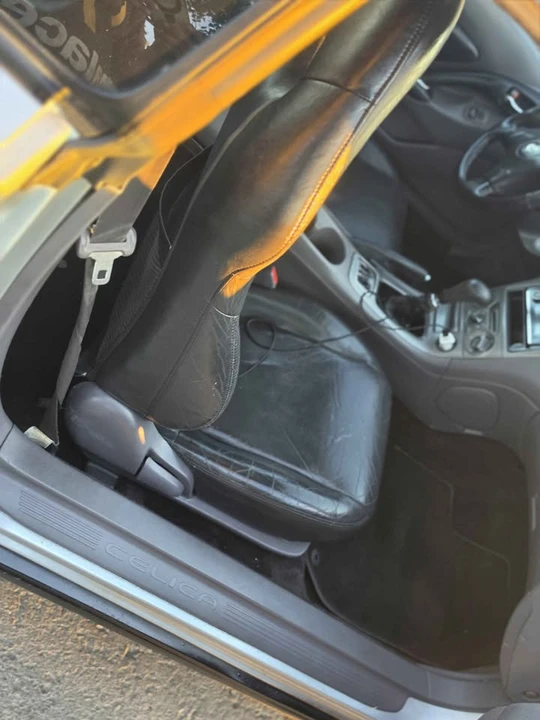 2007 Toyota Celica - Image 6 of 15