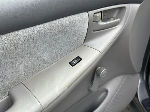 2007 Toyota Corolla 9th Gen - Image 8 of 17