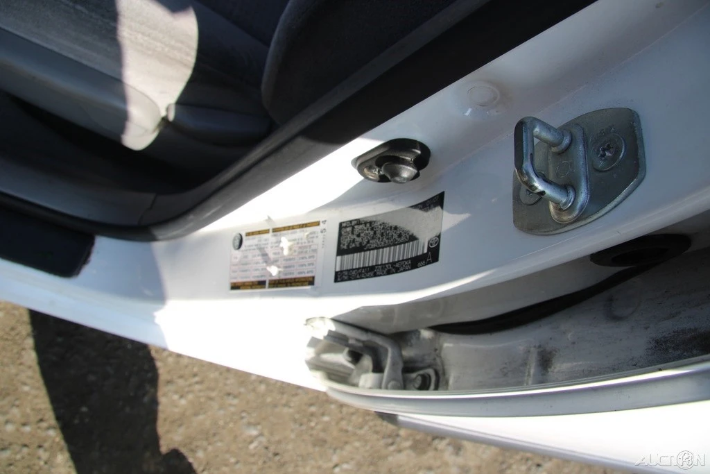 2007 Toyota Corolla 10th Gen - Image 10 of 21