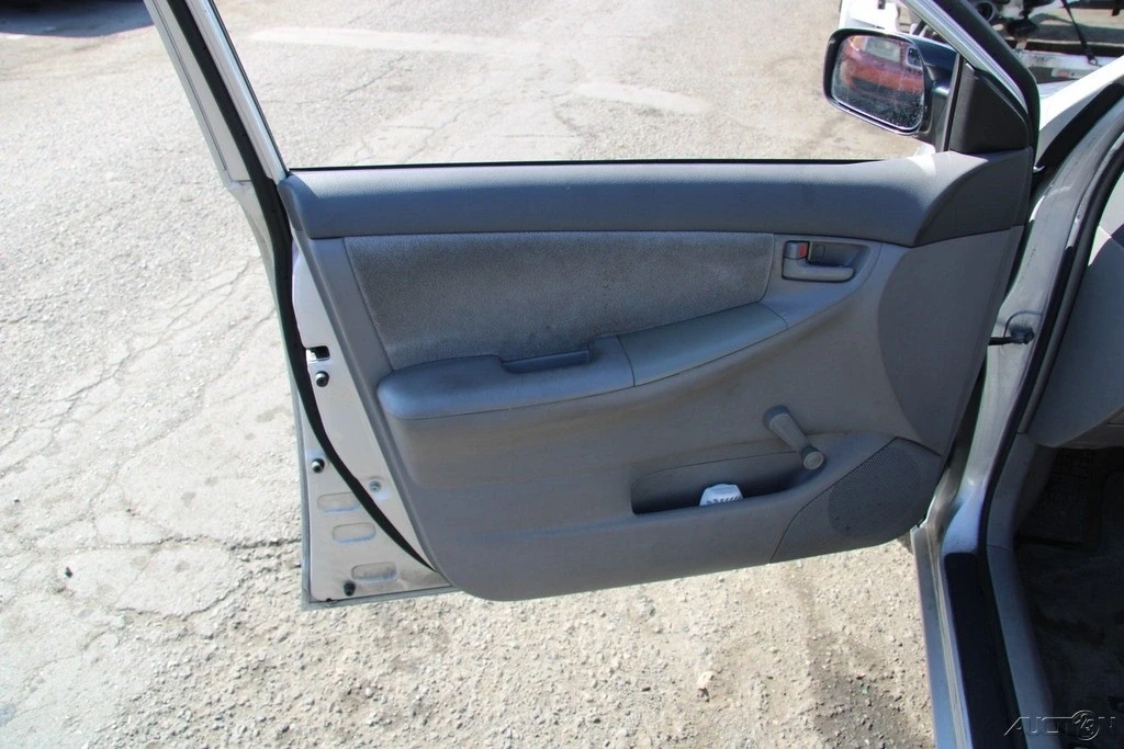 2007 Toyota Corolla 9th Gen - Image 12 of 21