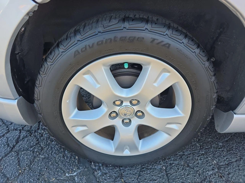 2007 Toyota Matrix 1st Gen - Image 17 of 21