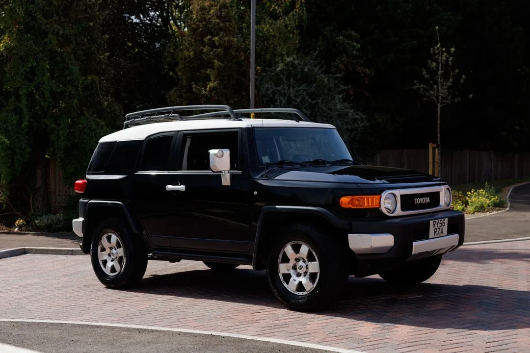 2007 Toyota FJ Cruiser - Image 12 of 30