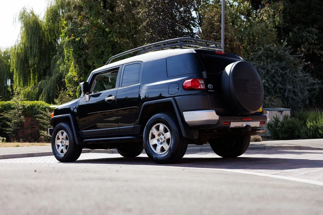 2007 Toyota FJ Cruiser - Image 18 of 30