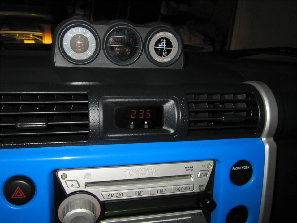 2007 Toyota FJ Cruiser - Image 14 of 24