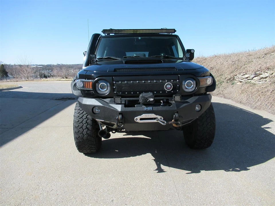 2007 Toyota FJ Cruiser - Image 2 of 31