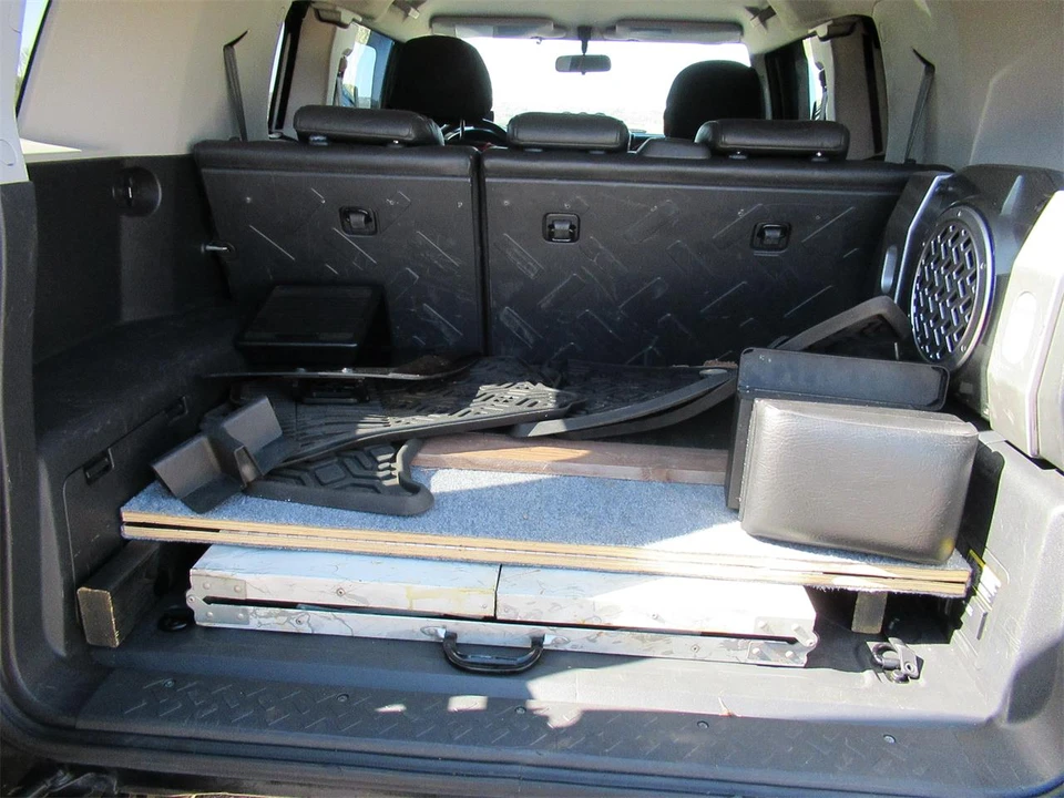 2007 Toyota FJ Cruiser - Image 29 of 31