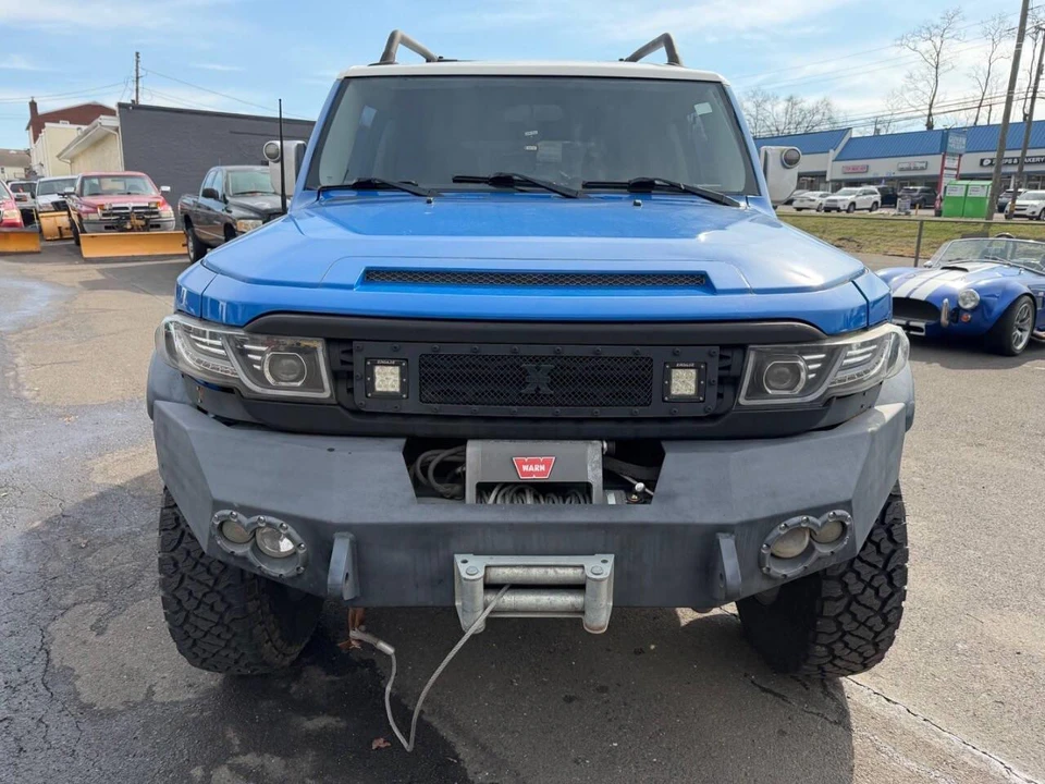 2007 Toyota FJ Cruiser - Image 2 of 30