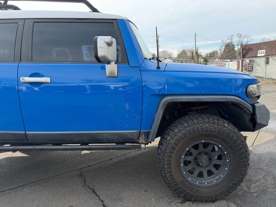 2007 Toyota FJ Cruiser - Image 12 of 30