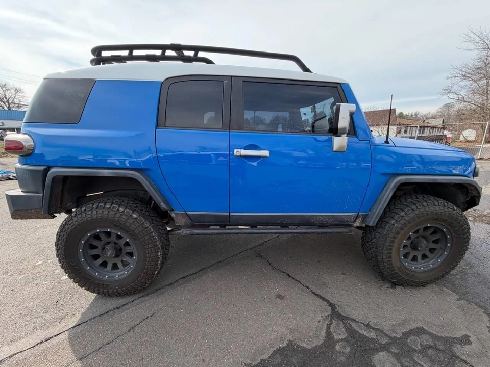2007 Toyota FJ Cruiser - Image 11 of 22