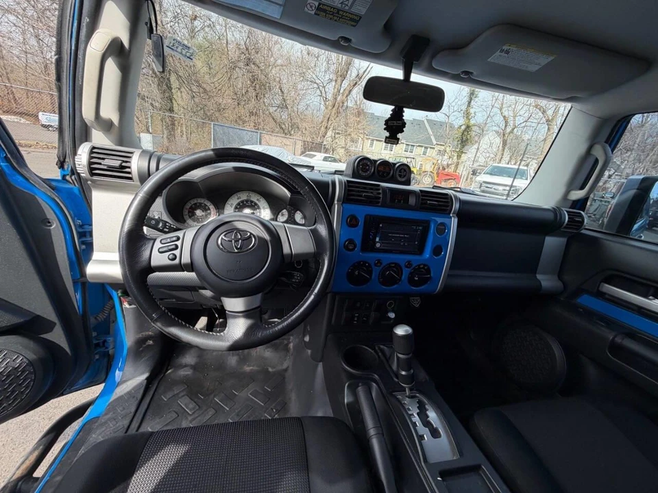 2007 Toyota FJ Cruiser - Image 14 of 22