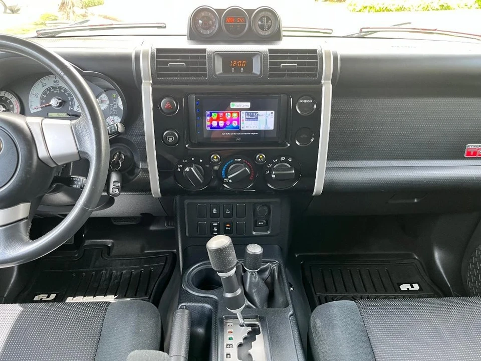 2007 Toyota FJ Cruiser - Image 20 of 31