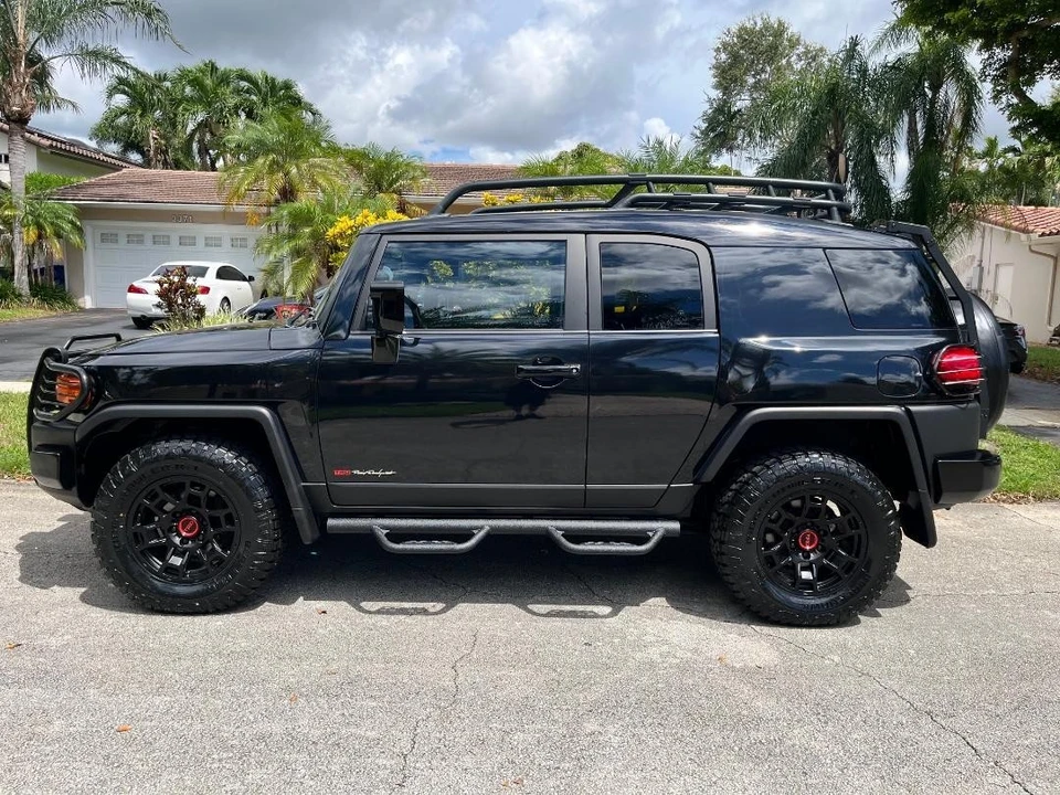 2007 Toyota FJ Cruiser - Image 2 of 31