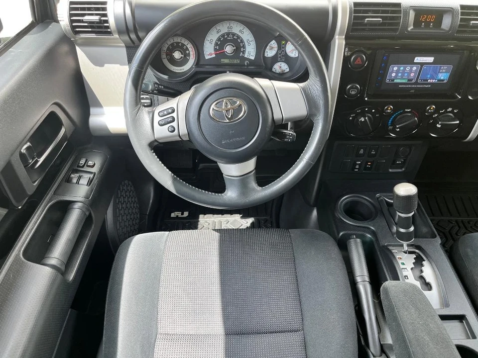 2007 Toyota FJ Cruiser - Image 19 of 31
