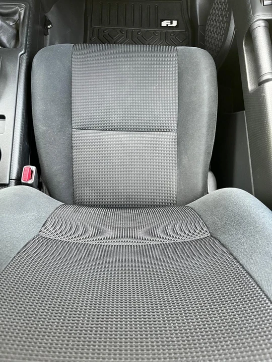 2007 Toyota FJ Cruiser - Image 26 of 31