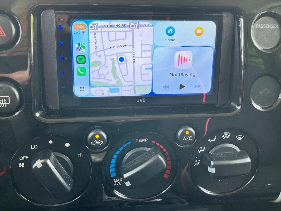 2007 Toyota FJ Cruiser - Image 29 of 31