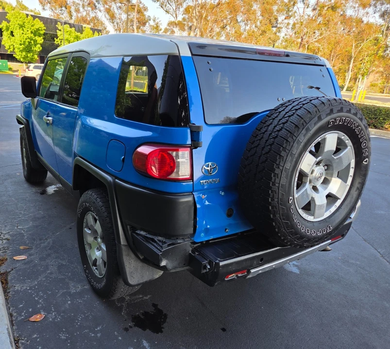 2007 Toyota FJ Cruiser - Image 10 of 31