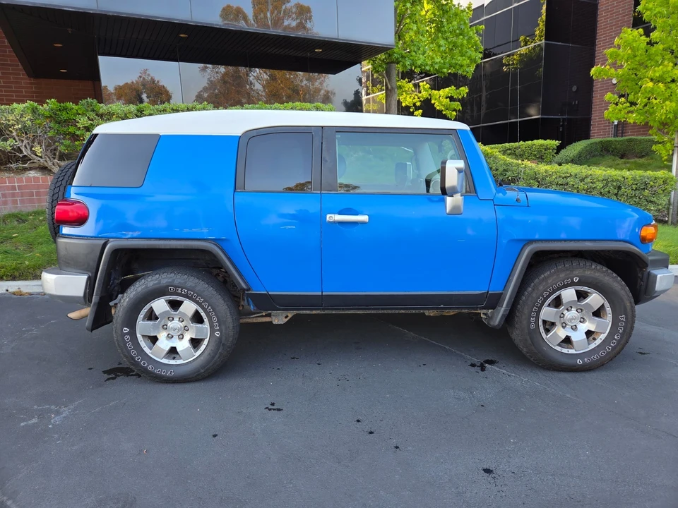 2007 Toyota FJ Cruiser - Image 7 of 31