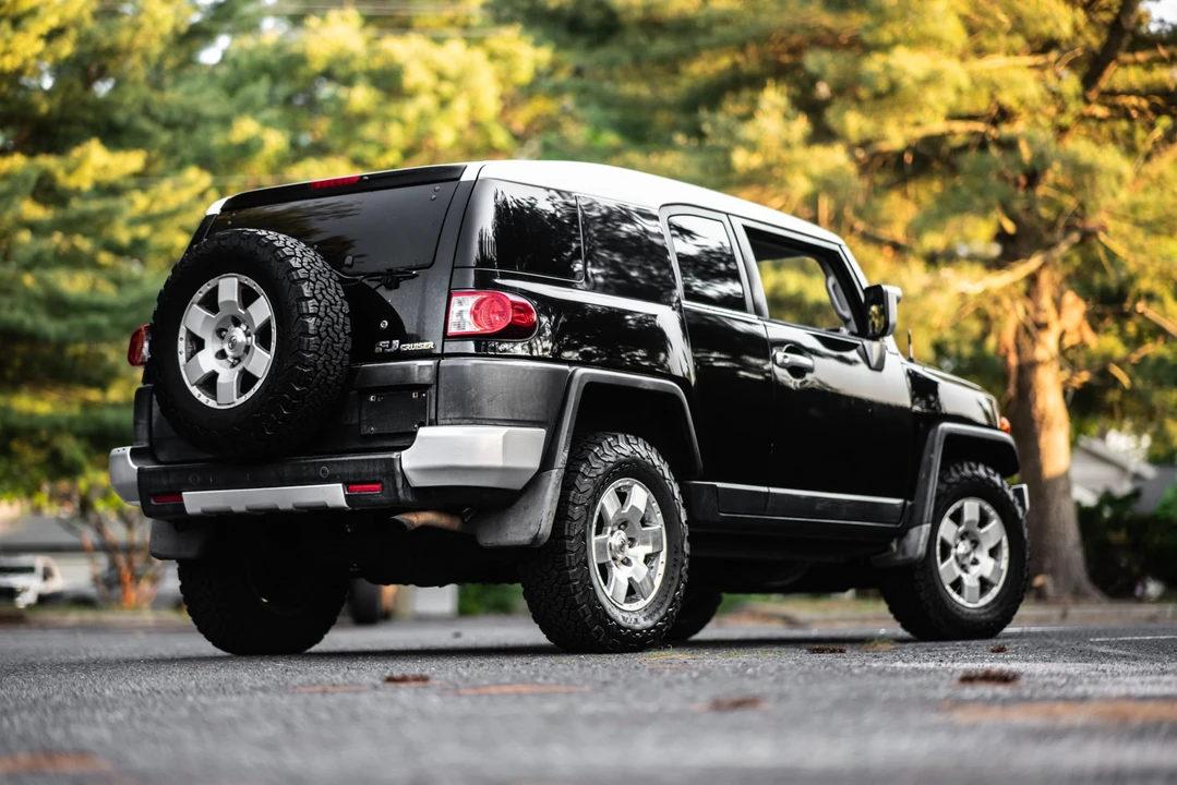2007 Toyota FJ Cruiser - Image 27 of 31