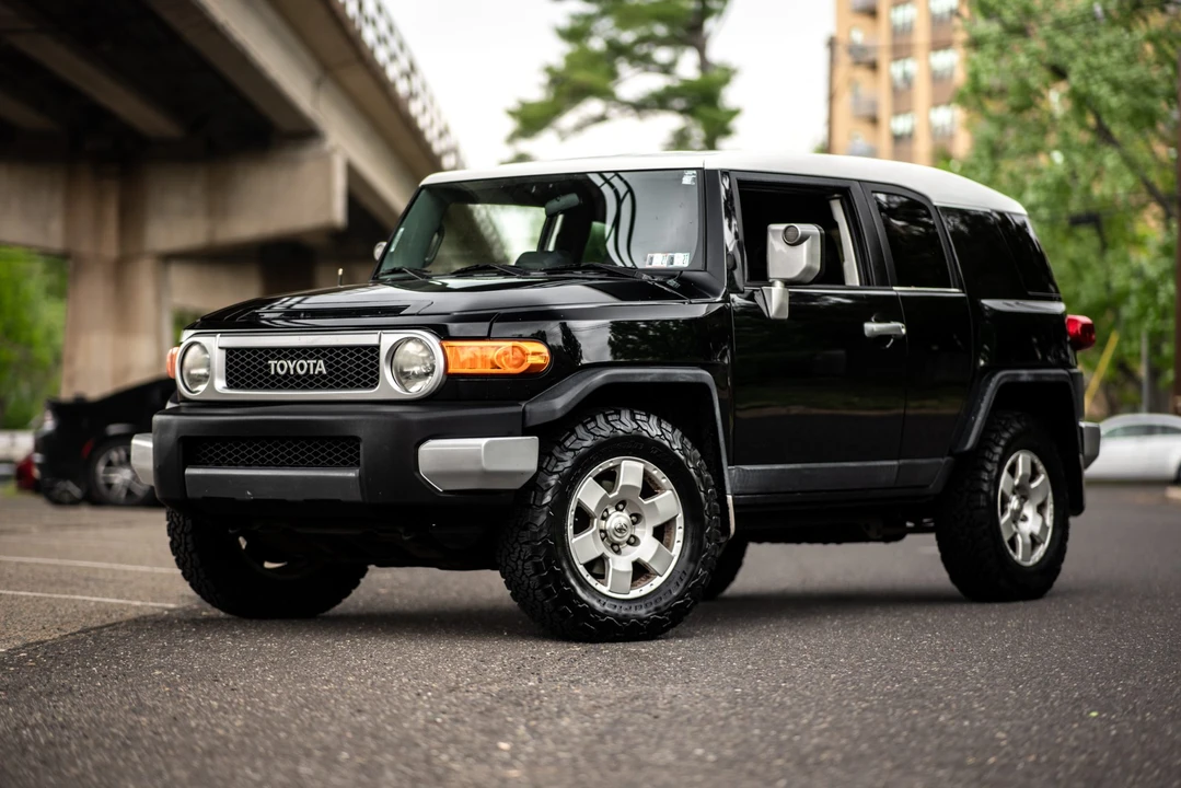 2007 Toyota FJ Cruiser - Image 15 of 31