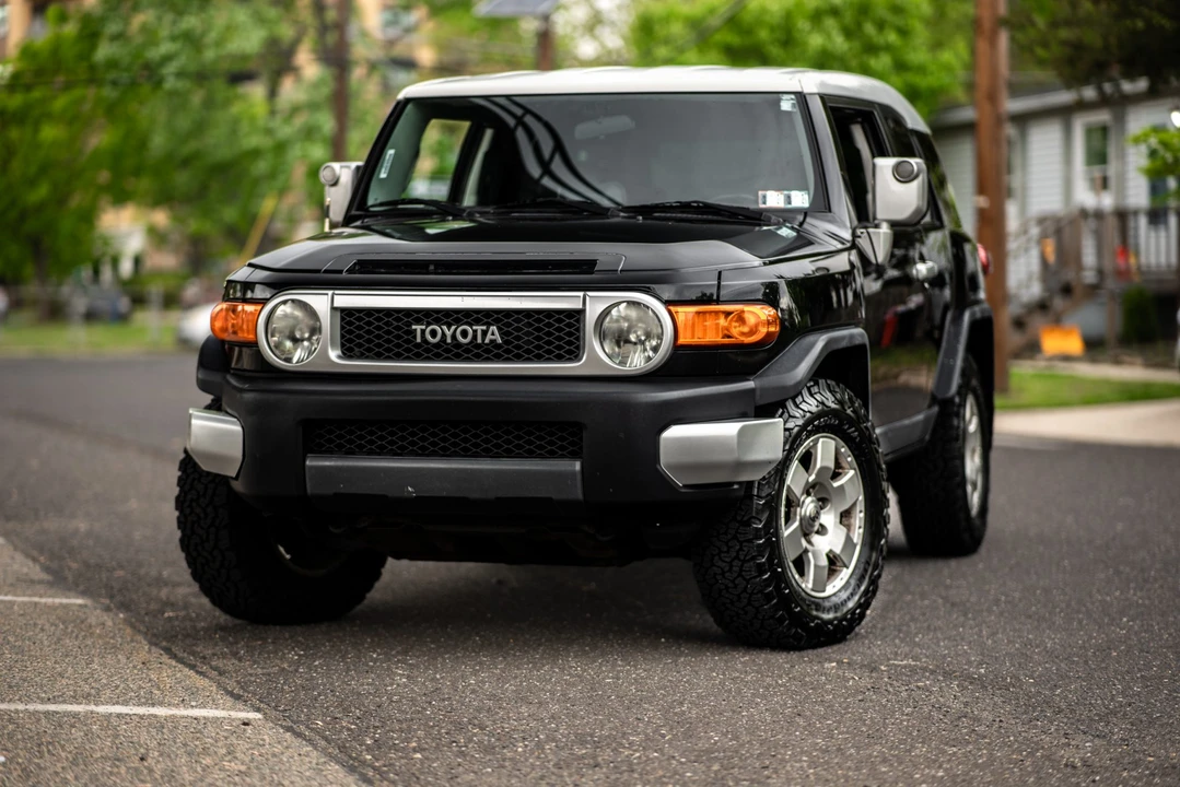 2007 Toyota FJ Cruiser - Image 10 of 31