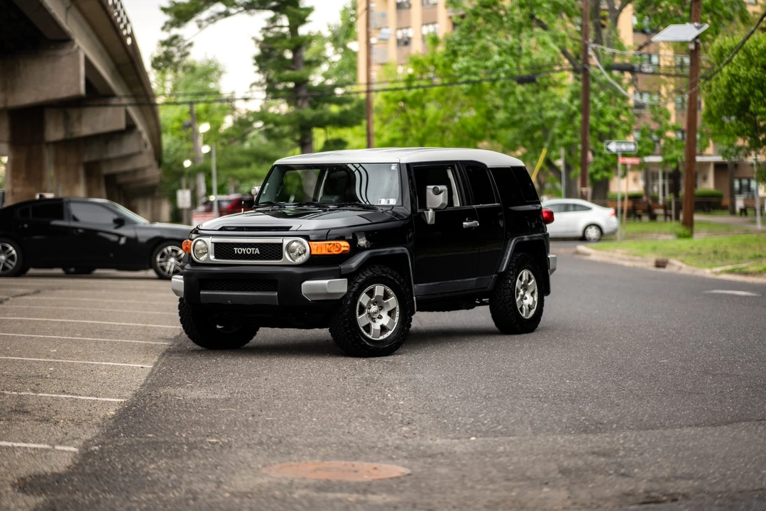 2007 Toyota FJ Cruiser - Image 3 of 31